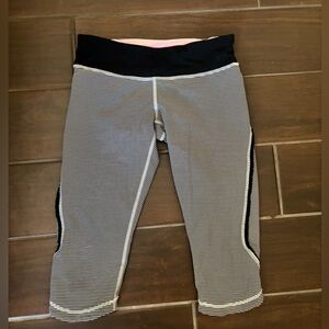 Lululemon Yoga Pant/Capri Sz 6